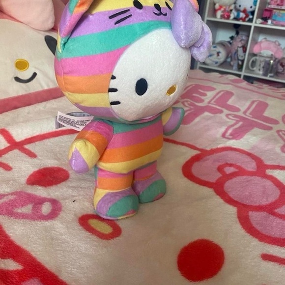 Hello Kitty Pastel Plushie - Picture 8 of 9